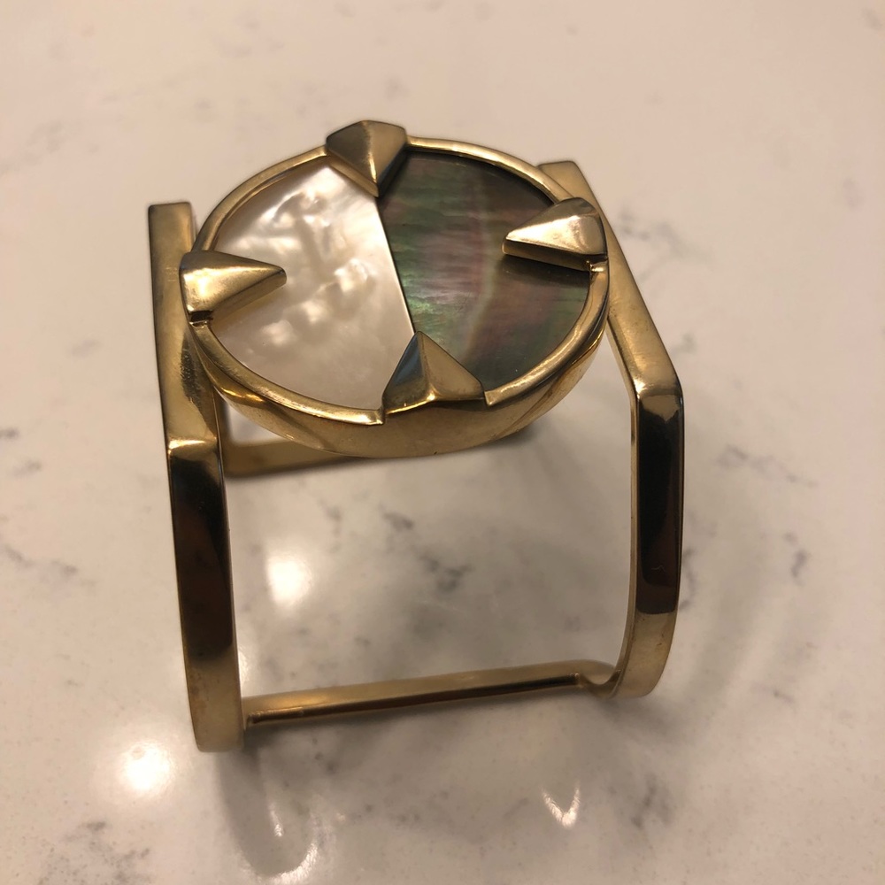 Chunky One-Piece Bracelet